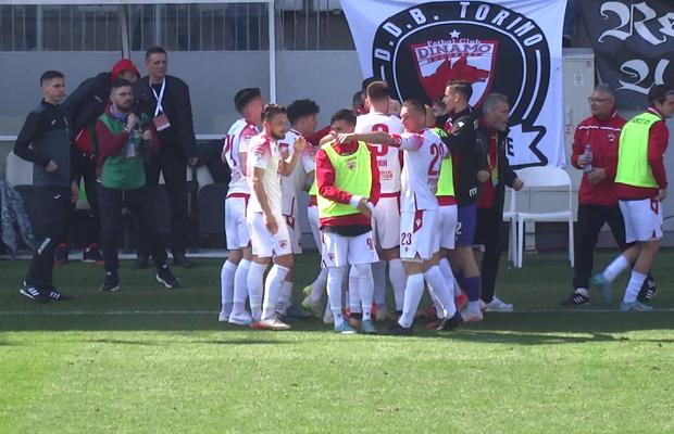 9 detalii de la Dinamo - Buzău » Cum s-a descurcat debutantul de 16 ani, momentul impresionant de la start + ce au cerut fanii la final