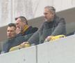 Mihai Rotaru, transfigurat la „oficială” » Flancat de Bobonete și de un fost ministru, s-a calmat cu un whisky după golul lui Edjouma
