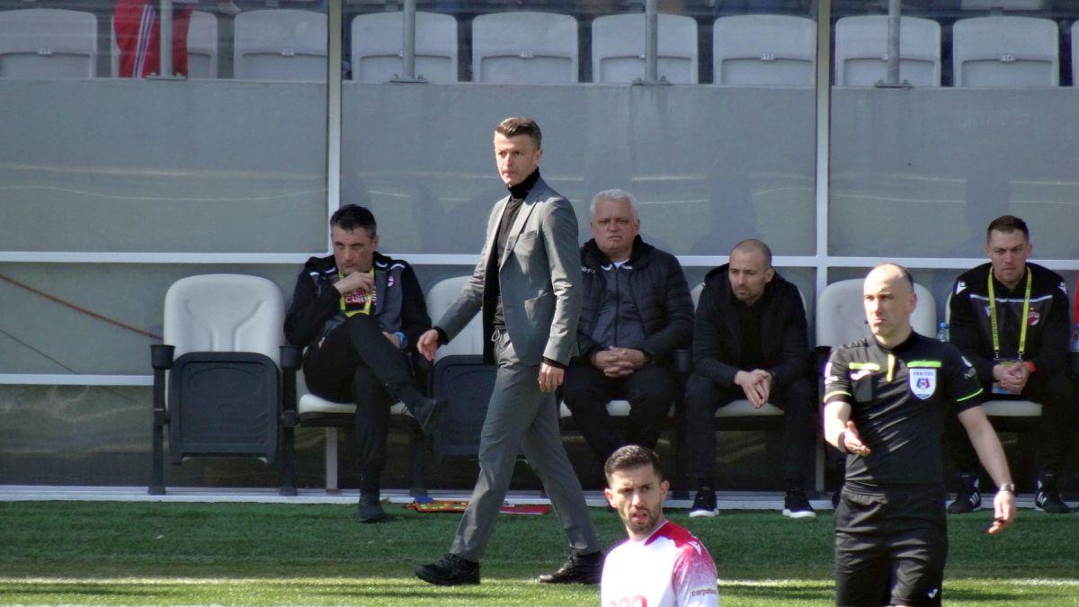 9 detalii de la Dinamo - Buzău » Cum s-a descurcat debutantul de 16 ani, momentul impresionant de la start + ce au cerut fanii la final