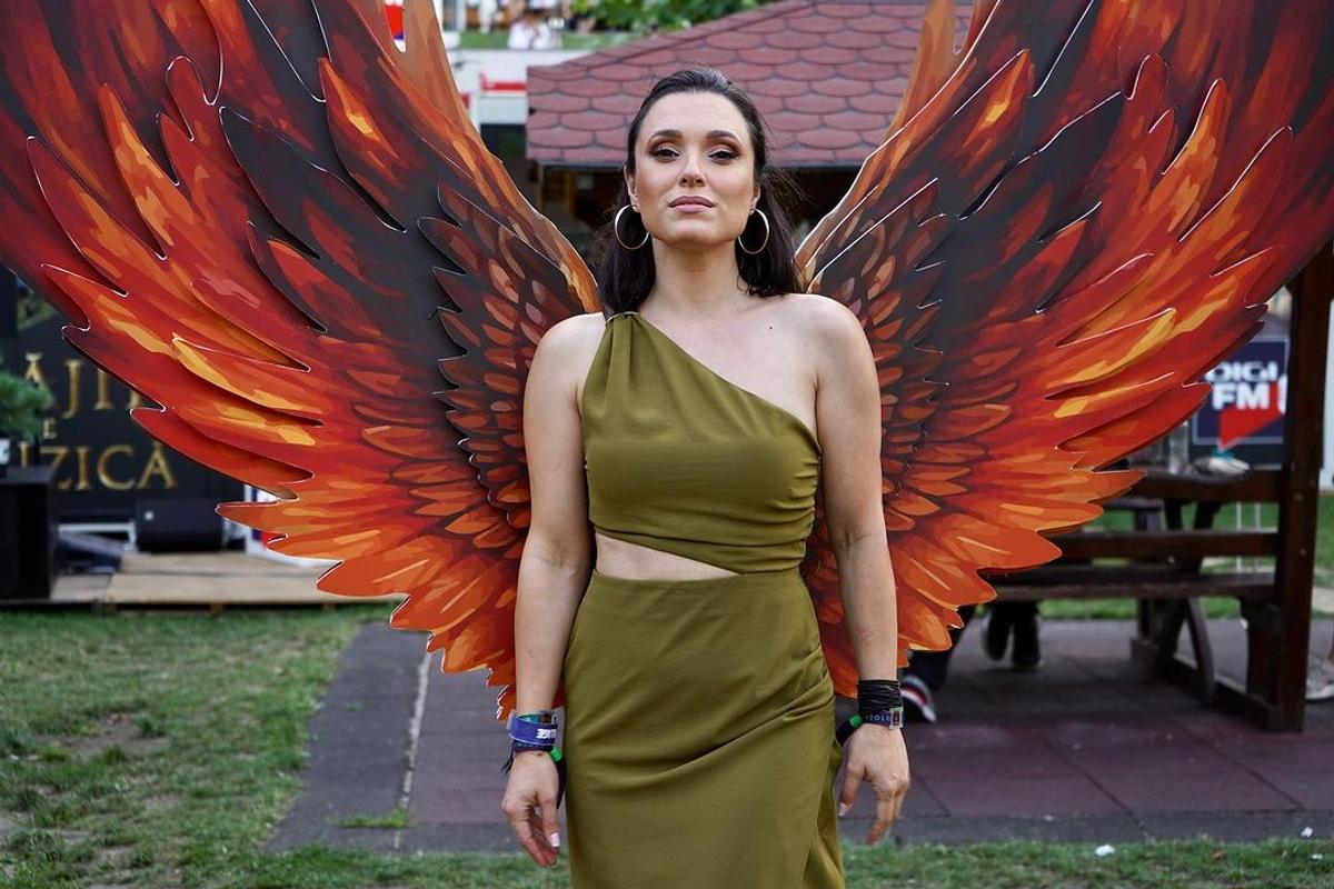 Cristi Chivu a lăsat-o fără cuvinte pe prezentatoarea matinalului: „Doamne, Doamne! Îmi tremură mâinile. Îți datorez foarte mult”