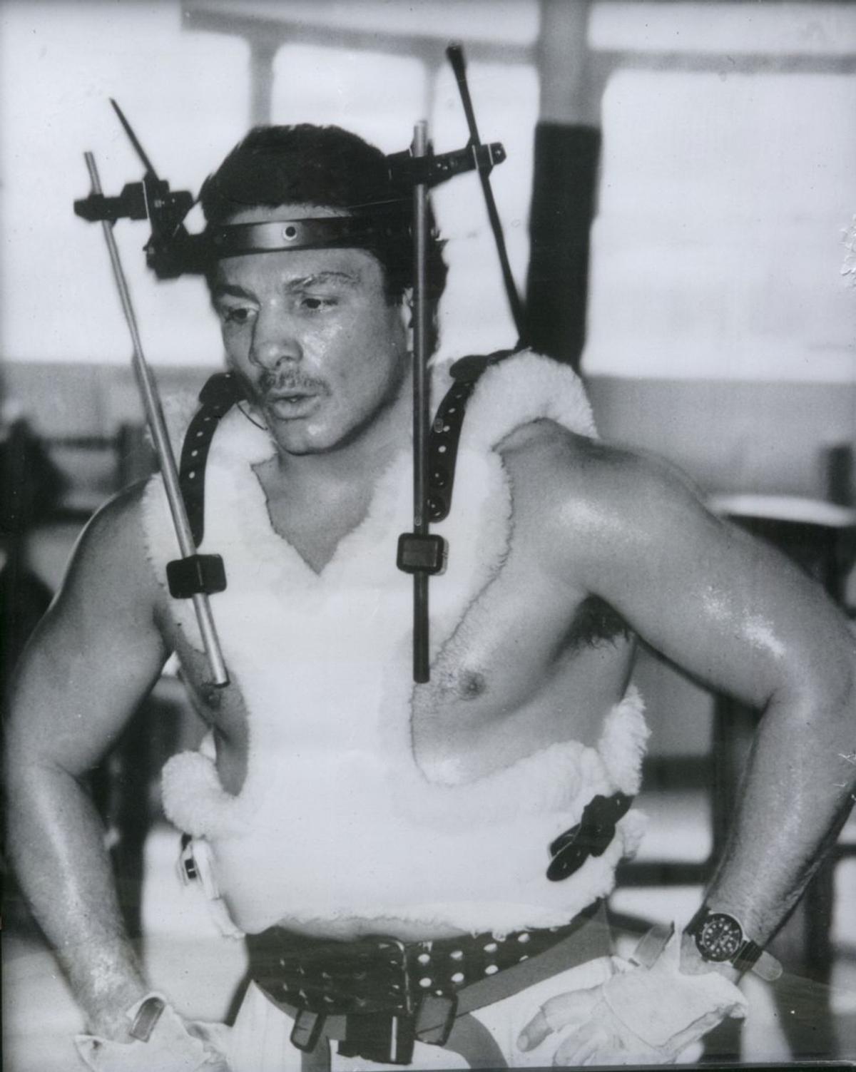 Viața fabuloasă a campionului Vinny Paz: a învins moartea de două ori, după ce a stat cu șuruburi în cap, a aruncat 10 milioane la pariuri și s-a culcat cu 1000 de starlete!