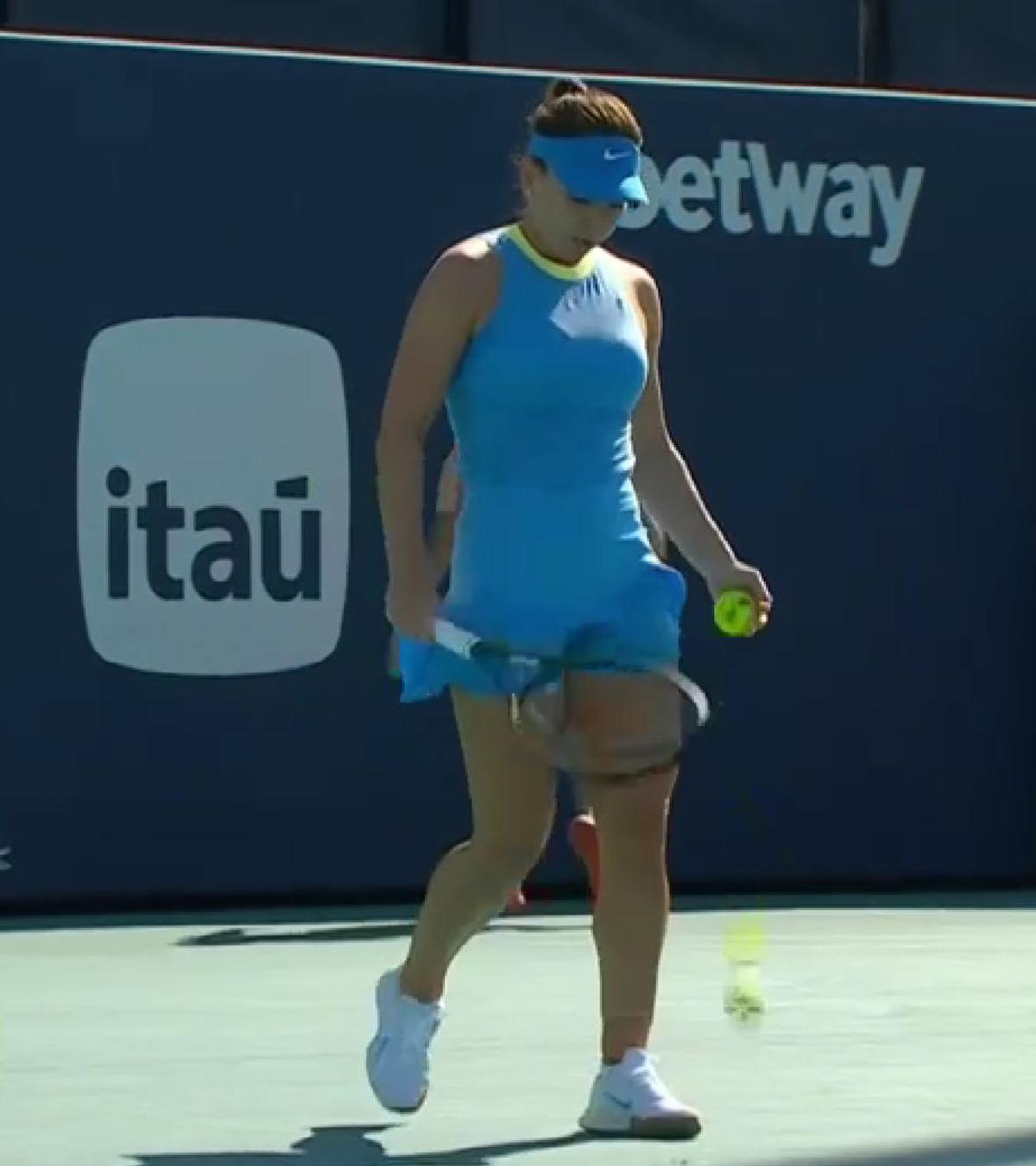 Echipamentul Simonei Halep la revenirea pe teren