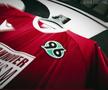 Hannover 96 a lansat un tricou roșu antirasism într-o ediție specială produsă de Macron