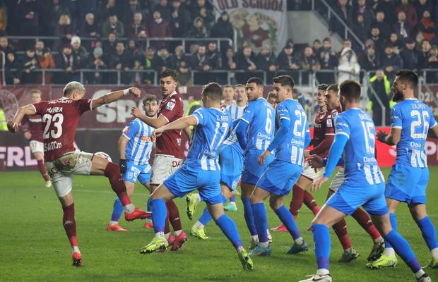E oficial » Rapid - Universitatea Craiova se dispută cu spectatori