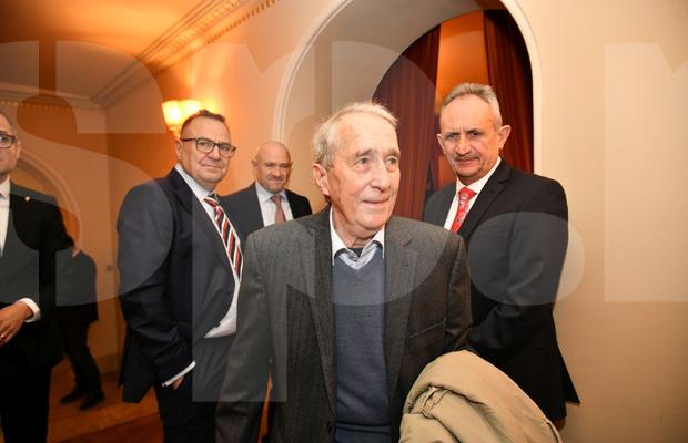 „Fără Valentin Ceaușescu, România nu ar fi avut câștigătoare de Cupa Campionilor” » Discurs elogios despre fiul lui Nicolae Ceaușescu: „Te-ai lipi de sufletul lui”