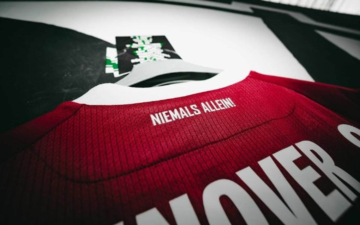 Hannover 96 a lansat tricoul antirasism, într-o ediție limitată