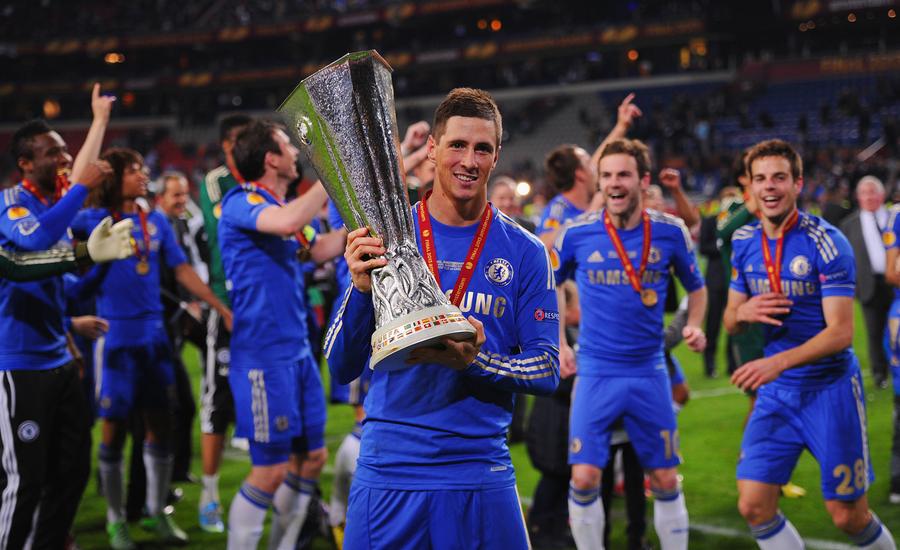 Torres, sărbătorind câștigarea UEFA Europa League 2012/2013 „Ca portar, mi-am rupt dinții. Mama m-a trecut în atac” » Vârful îndrăgostit de Atletico Madrid a răvășit Premier League, a fost făcut „trădător”, „flop” și erou al marilor finale