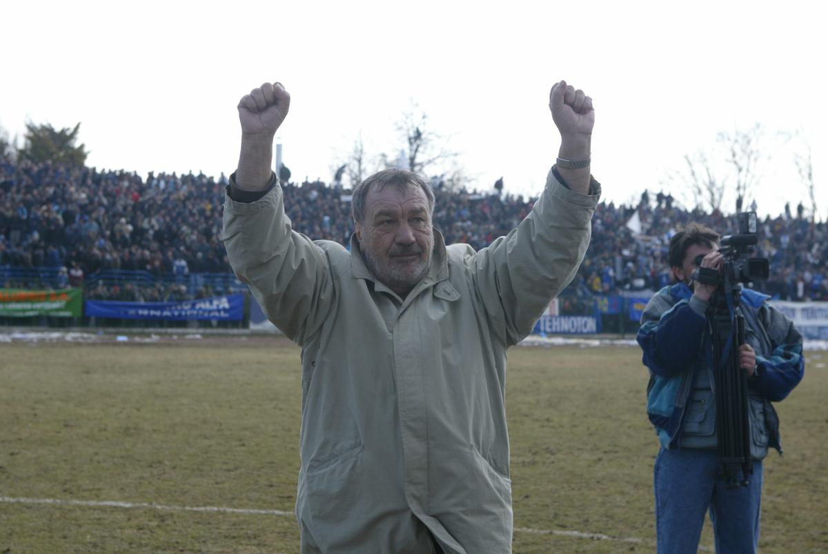Înmormântarea lui Vasile Simionaș