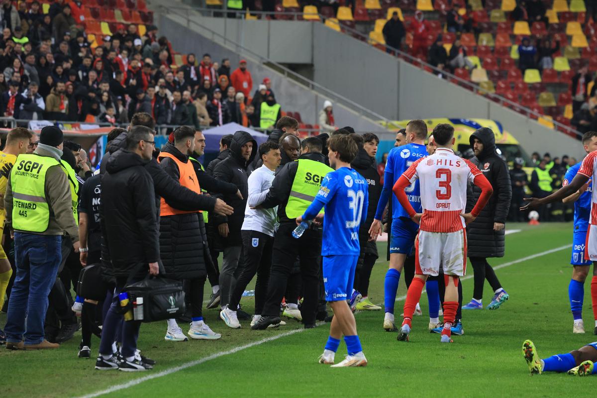 Scandal în Dinamo - Craiova, 19 martie