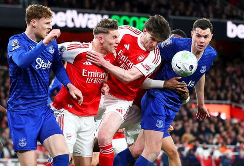 Percheziții în toată România, după ce o rețea de streaming ilegal pentru Premier League a fost destructurată