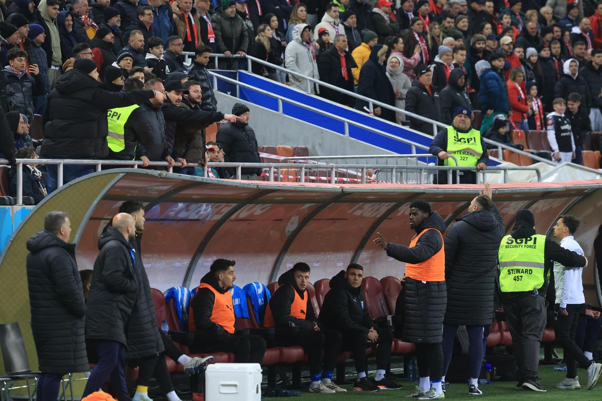 Scandal în Dinamo - Craiova, 19 martie