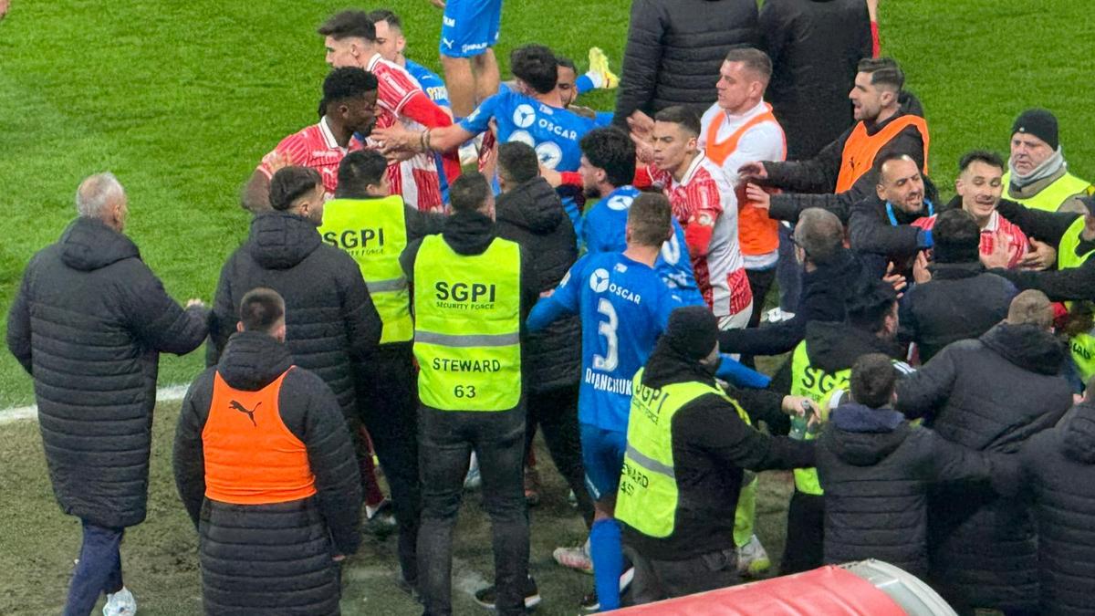 Altercație generală în Dinamo - Universitatea Craiova
