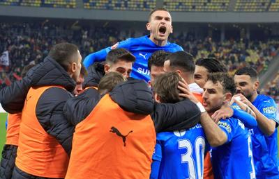 Toți o bat pe Dinamo! Universitatea Craiova revine pe primul loc, deși a jucat o repriză în inferioritate pe Arenă!