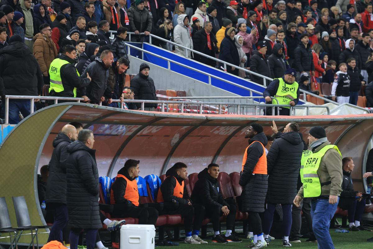 Scandal în Dinamo - Craiova, 19 martie