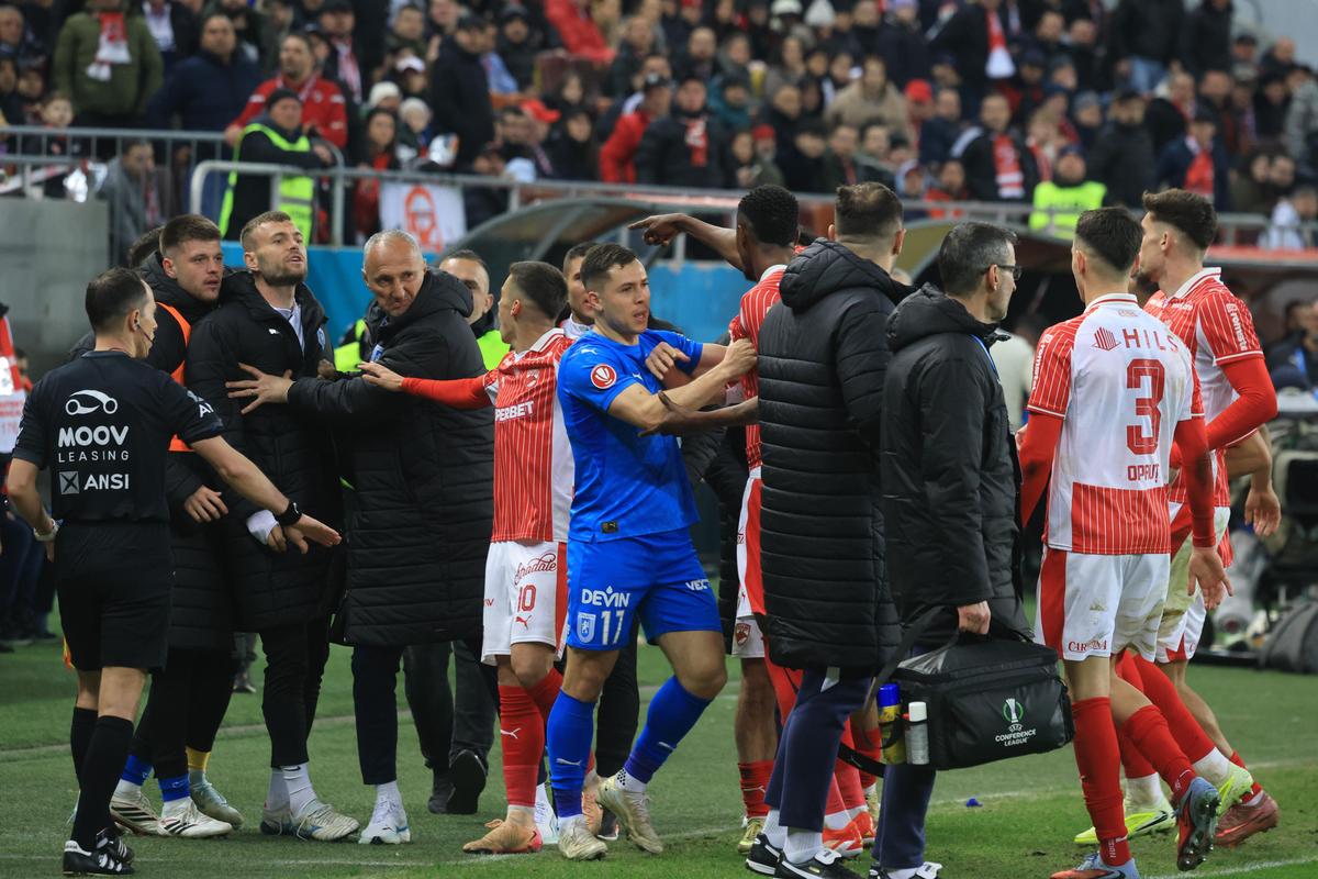 Scandal în Dinamo - Craiova, 19 martie