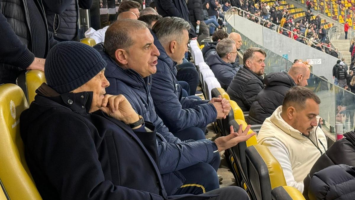 Mircea Lucescu, prezent la Dinamo - Craiova » Când anunță lotul final pentru barajul cu Turcia