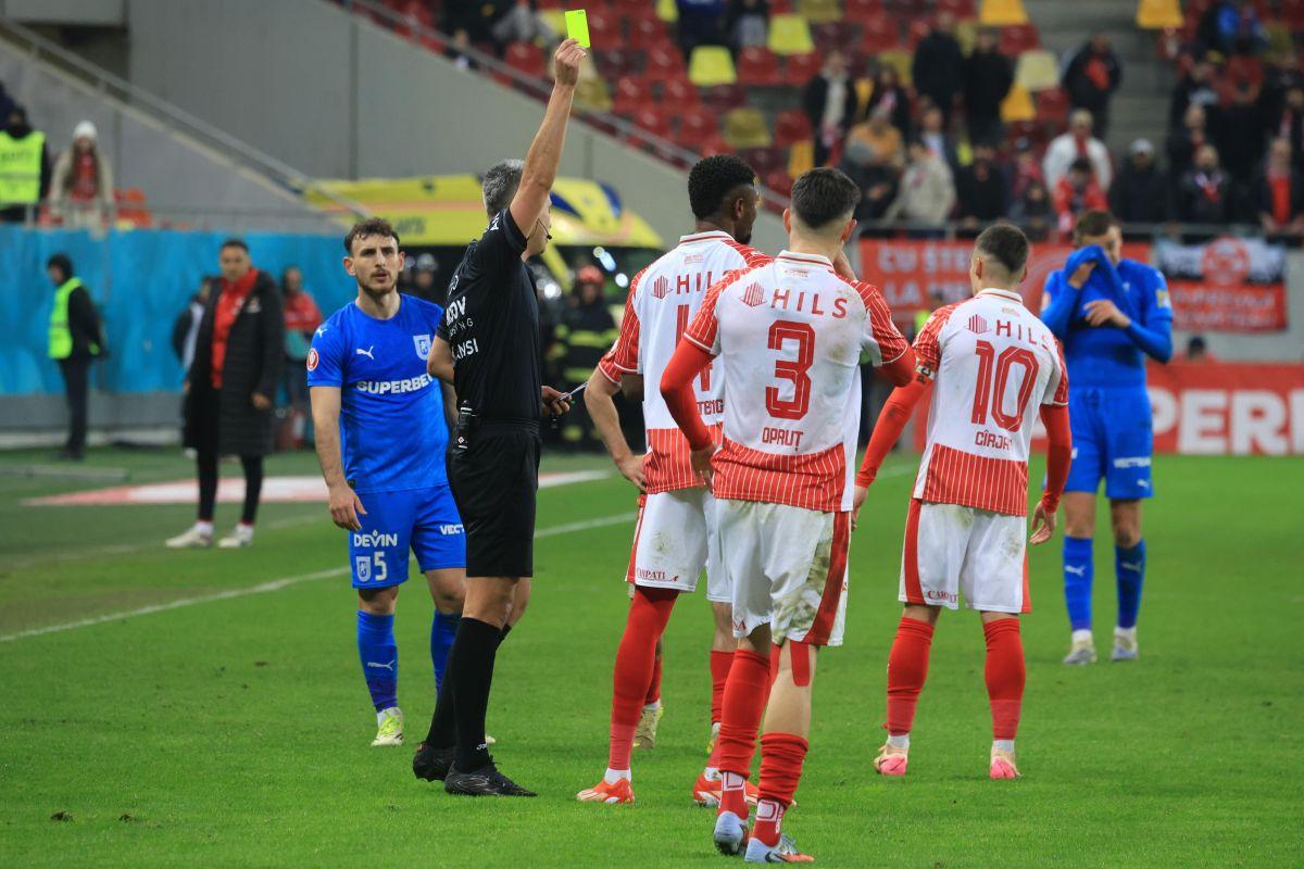 Toți o bat pe Dinamo! Universitatea Craiova revine pe primul loc, deși a jucat o repriză în inferioritate pe Arenă!