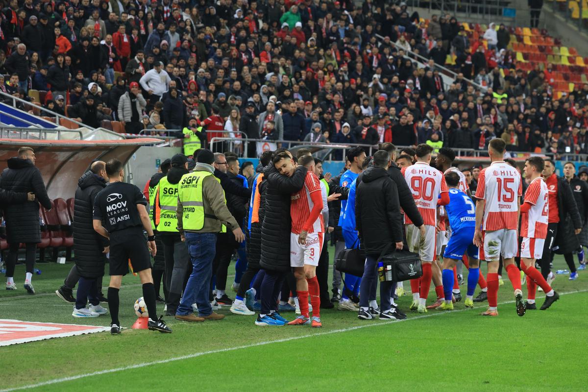 Scandal în Dinamo - Craiova, 19 martie