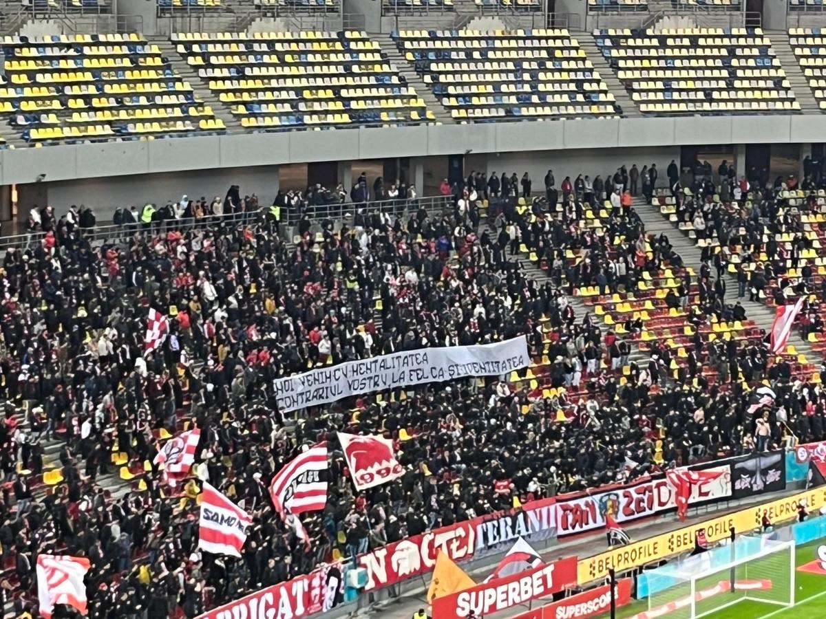 Duelul galeriilor la Dinamo - Craiova