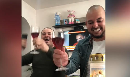 Pivotul echipei de handbal CS Medgidia, Ion Cătălin, a postat un nou videoclip pe pagina sa de Facebook