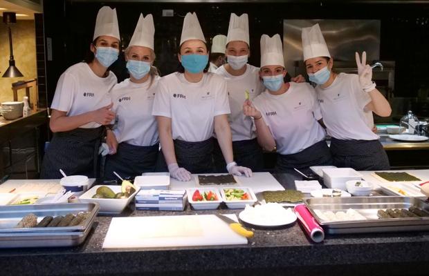 Naționala master-chef » Provocare inedită: cum s-au descurcat handbalistele în bucătărie