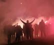 O parte dintre suporterii lui FC U au înjurat și gesticulat spre autocarul rivalei