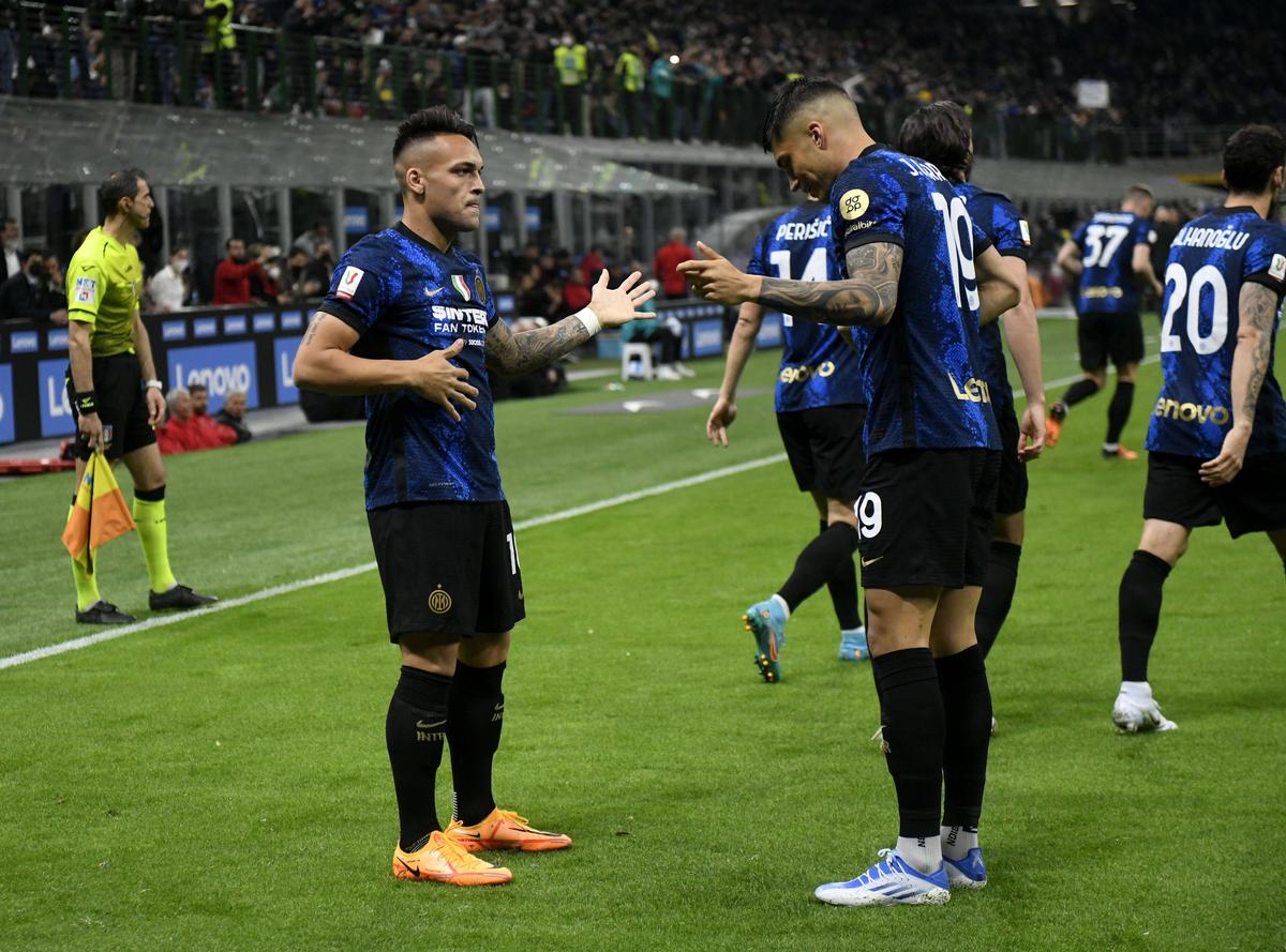 Inter și-a umilit rivala din Milano și s-a calificat în finala Cupei Italiei!