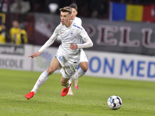 Evoluții excelente din ultima perioadă l-ar fi adus pe Octavian Popescu (19 ani), „perla” din curtea celor de la FCSB, în atenția lui Everton.