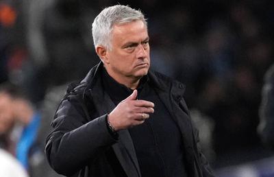 Mourinho, un car de nervi, după egalul cu Napoli: „Mi-e rușine, este prea mult!”