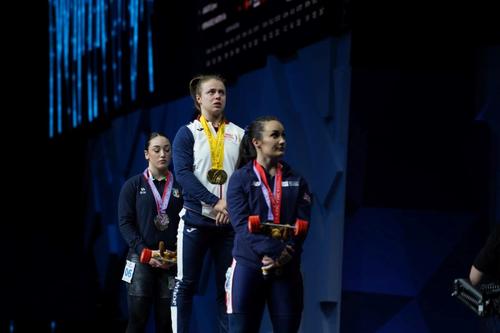 Loredana Toma pe podium la Erevan/ FOTO FR Haltere