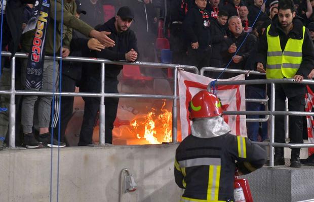 Risc uriaș pentru Dinamo » Vine nota de plată pentru incendierea peluzei în Ghencea