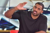 De la fotbal la kickboxing » Benny Adegbuyi și-a spus povestea la „Prietenii lui Ovidiu”: „Tata e nigerian, dar eu mă simt sută la sută român. Țin cu FCSB”