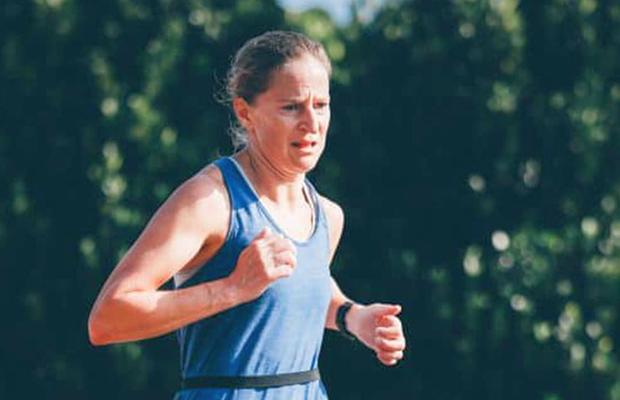 O scoțiană a fost descalificată de la maratonul dintre Manchester și Liverpool, pentru că s-a folosit de mașină în timpul cursei » Cazul a ajuns pe masa Federației Britanice de Atletism