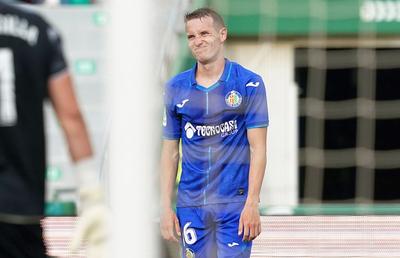 Fotbalist prins de poliție conducând cu carnetul suspendat » Suspectat că se drogase!