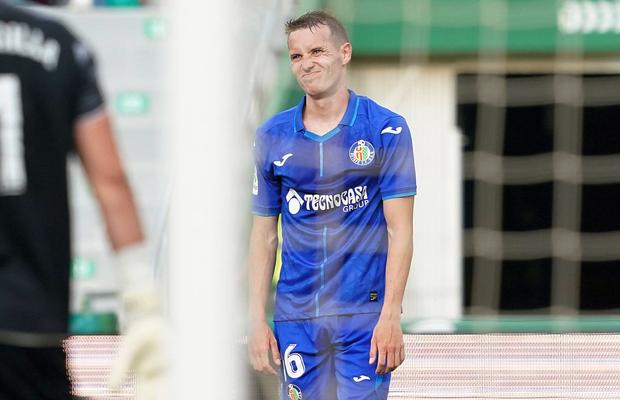 Fotbalist prins de poliție conducând cu carnetul suspendat » Suspectat că se drogase!