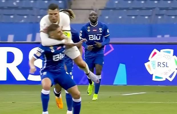 Adio titlu? Înfrângere usturătoare pentru Al Nassr! Ronaldo, scene jenante: și-a doborât un adversar cu o manevră de wrestling