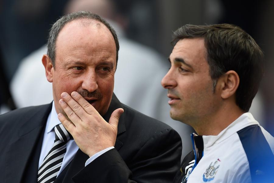 Rafa Benitez și Fabio Pecchia, pe când o pregăteau pe Newcastle, ultima echipă la care au colaborat. Foto: Gettyimages Rafa Benitez e cu ochii pe Man și Mihăilă
