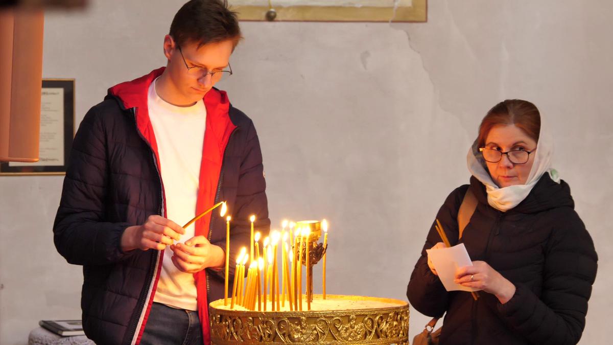 Preotul de la Parohia Ortodoxă din Würzburg îl așteaptă pe Edward Iordănescu la slujbă, înainte de Euro: „Să plecăm genunchii împreună în biserică pentru succesul lor. Avem inima larg deschisă”