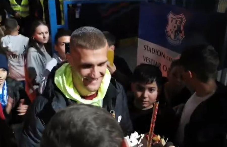 Ce nu s-a văzut la TV în Farul - CFR Cluj » Singurul „feroviar” care a avut ce sărbători după rușine