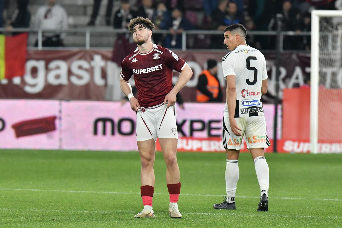 Deznădejde alb-vișinie! Imaginile surprinse pe gazon, după Rapid - U Cluj 0-2