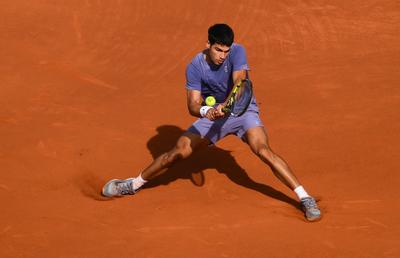 Carlos Alcaraz, al doilea turneu consecutiv la care se califică în finală » Start excepțional al sezonului de zgură pentru numărul 2 mondial
