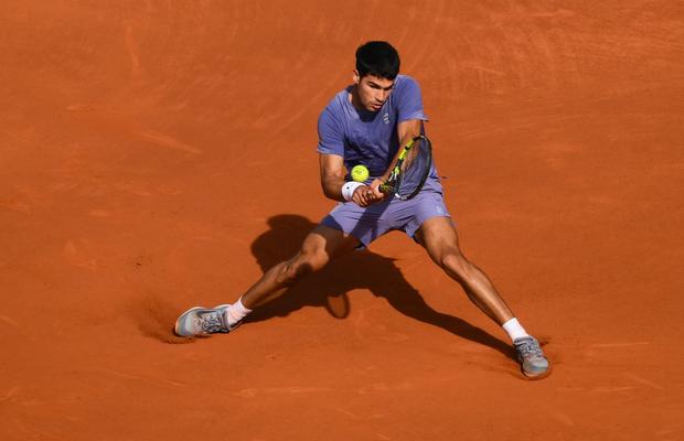 Carlos Alcaraz, al doilea turneu consecutiv la care se califică în finală » Start excepțional al sezonului de zgură pentru numărul 2 mondial