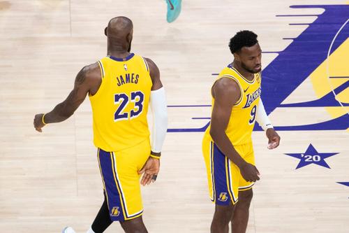 LeBron James și Bronny James, pe teren în play-off / foto: Imago Images