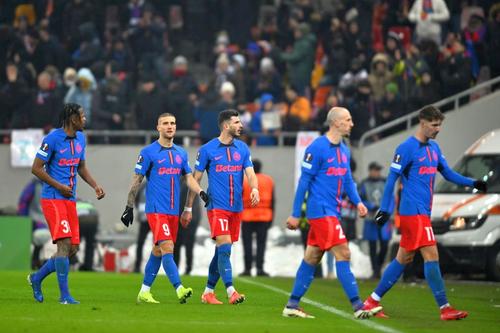 Mirel Rădoi a dezvăluit situația lui Siyabonga Ngezana la FCSB / Foto: Imago Images