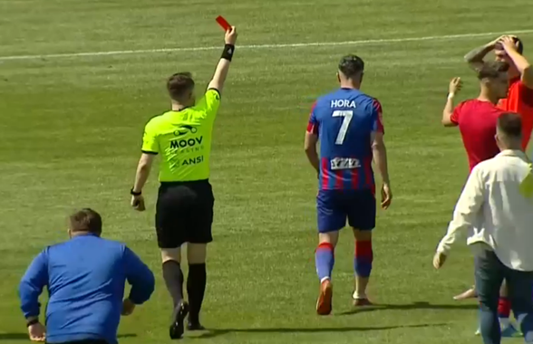 FC Bihor - Corvinul, decis în prima repriză de prostiile în lanț ale veteranului: autogol și „roșu”!