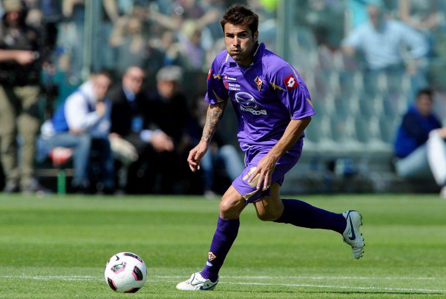 Adi Mutu, în tricoul Fiorentinei // sursă foto: Guliver/gettyimages Cristi Chivu a rămas în istoria Serie A » Românul, inclus într-un „11” de gală
