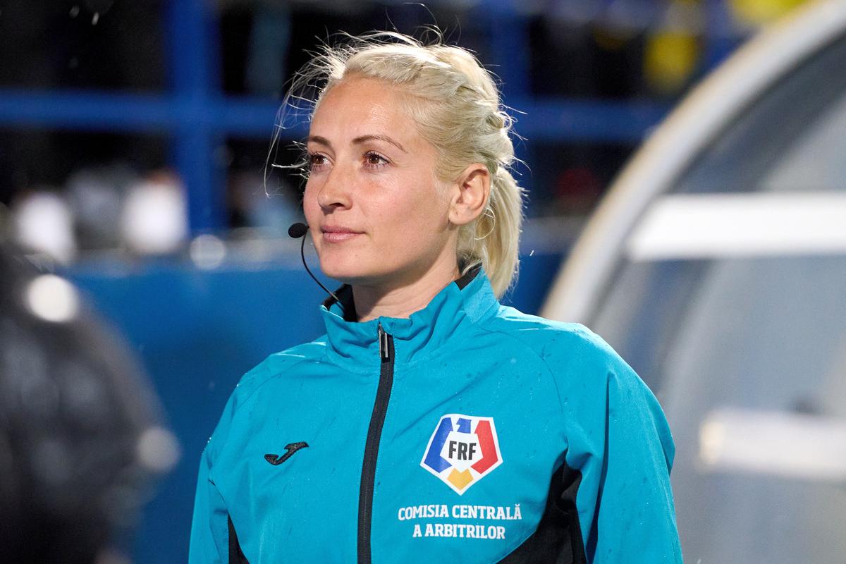 Alina Peșu - arbitru