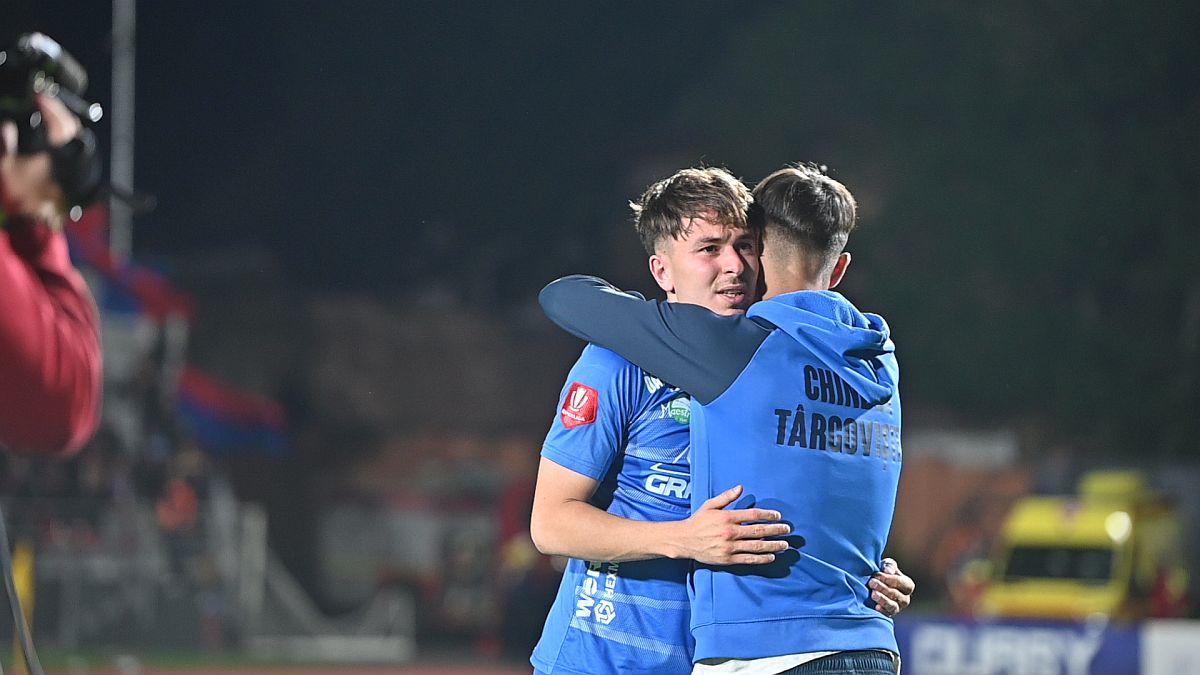 Epilogul luptei pentru salvarea de la retrogradare » Imaginile durerii la Târgoviște: jucătorii Chindiei, în lacrimi + Sărbătoare la FC Argeș