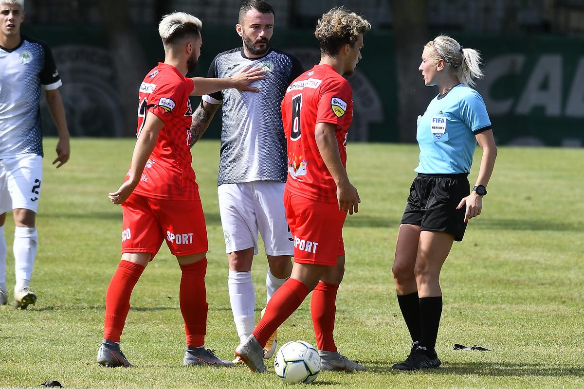 Alina Peșu - arbitru