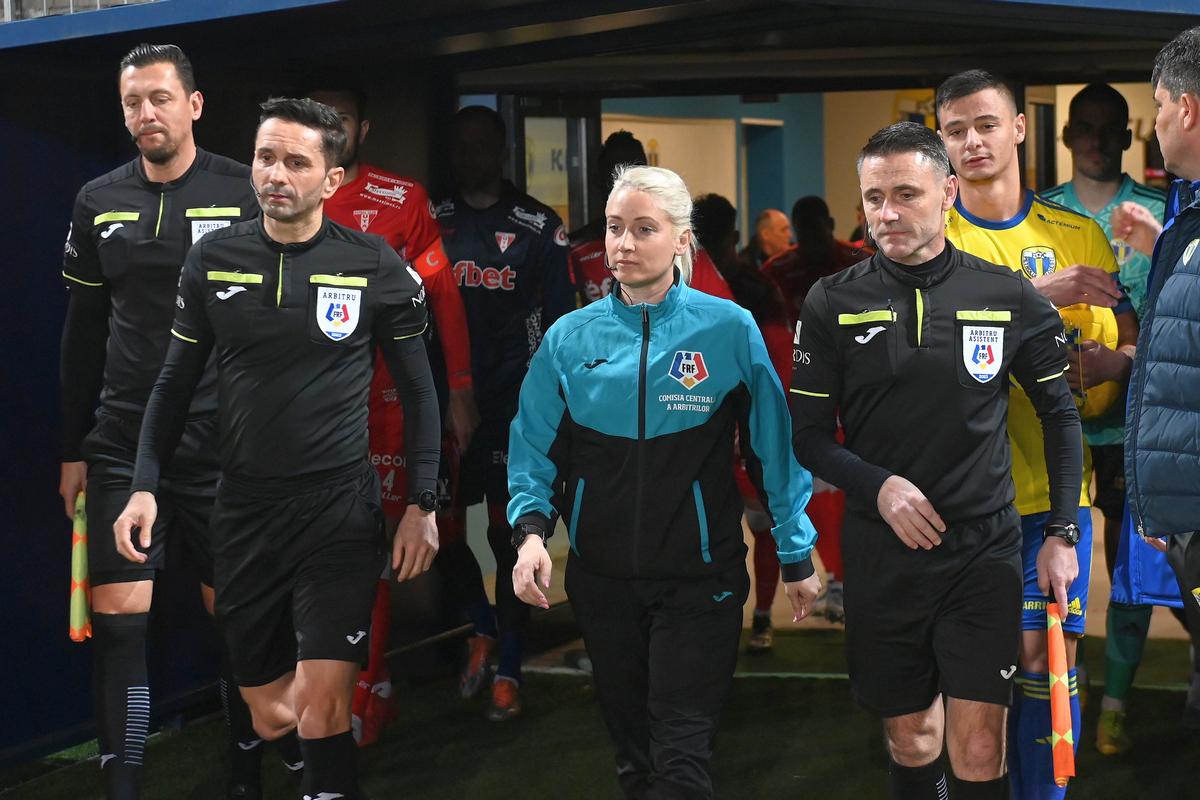 Alina Peșu - arbitru